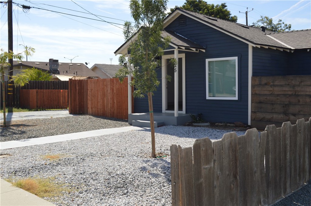 125 Toomey Property Photo 2
