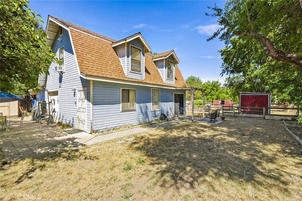 16255 Walnut Property Photo 2