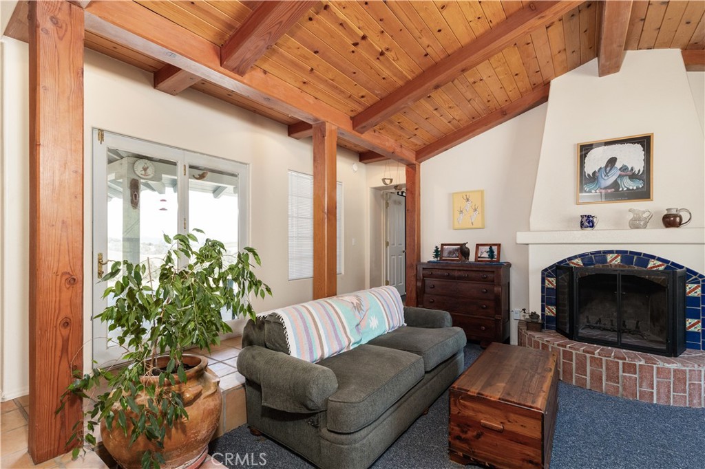 7491 Old Adobe Way Property Photo 6