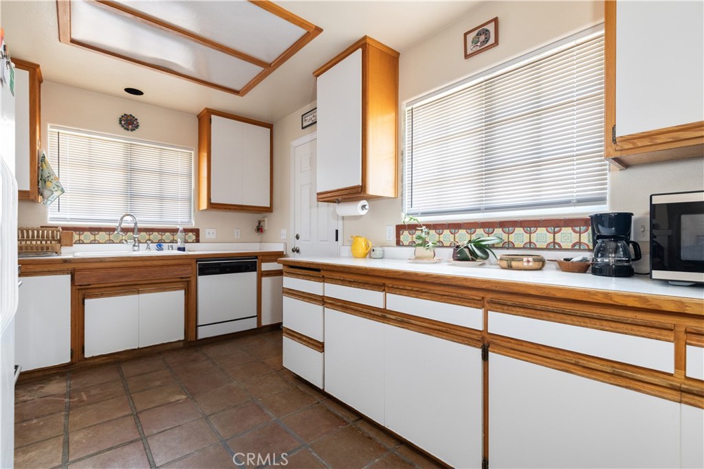 7491 Old Adobe Way Property Photo 10