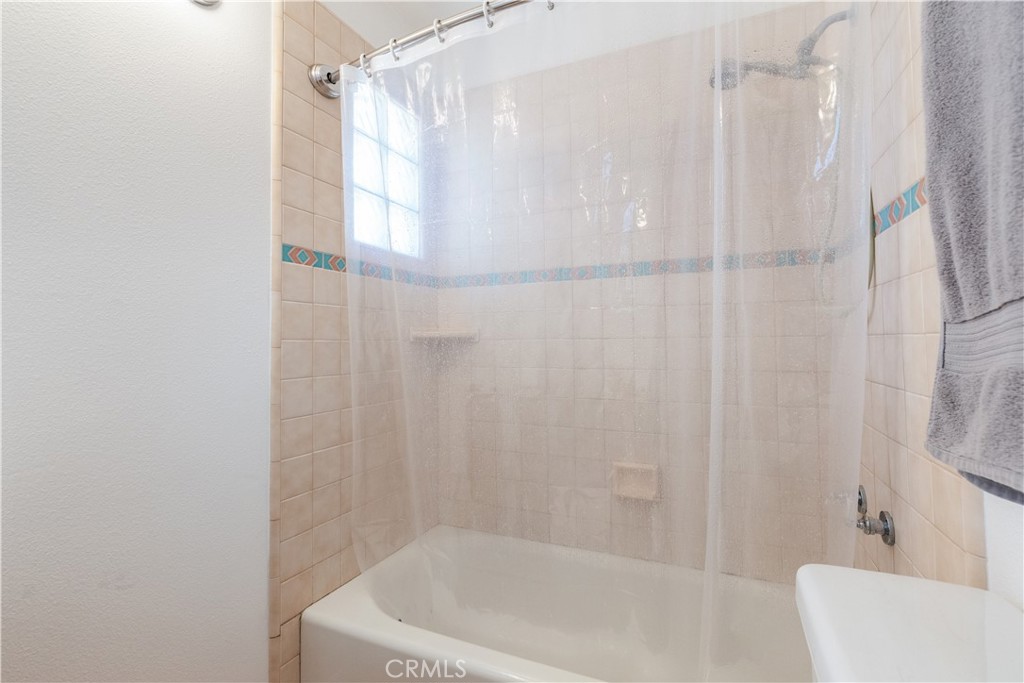 7491 Old Adobe Way Property Photo 14