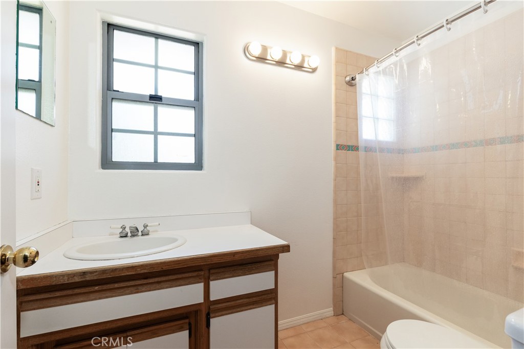 7491 Old Adobe Way Property Photo 15