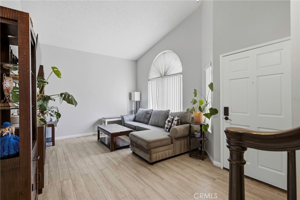 22311 Cardiff Property Photo 7