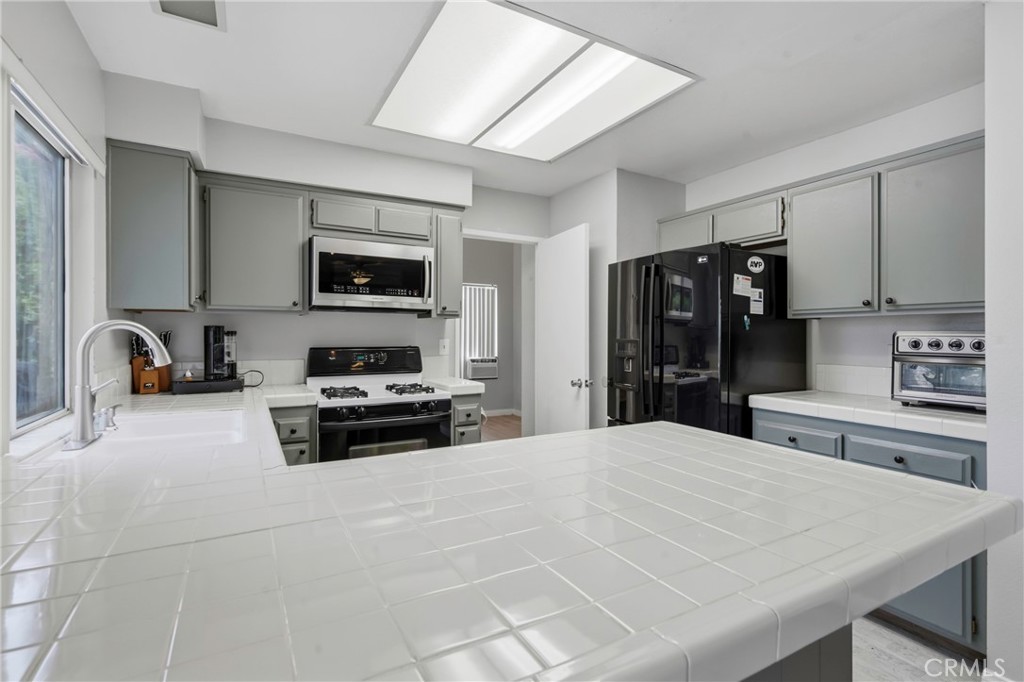22311 Cardiff Property Photo 18