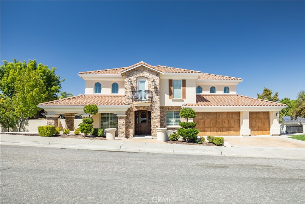 329 Cool Valley Property Photo 1