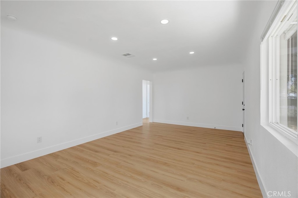 610 Arvin Property Photo 5