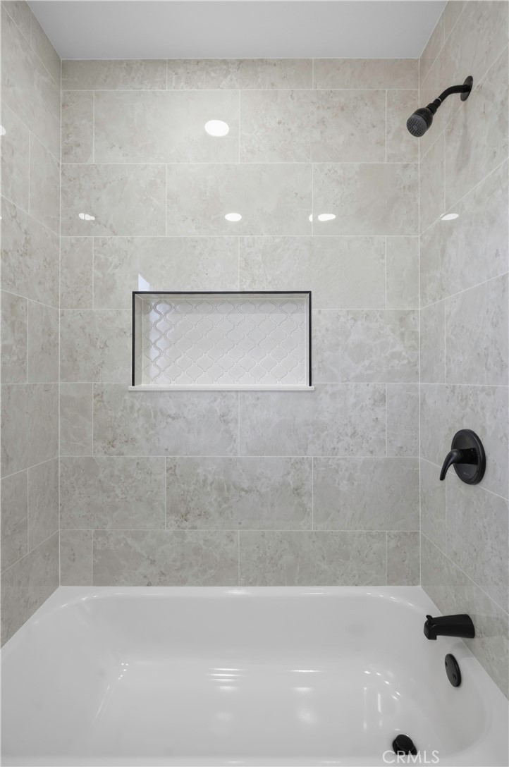 610 Arvin Property Photo 16