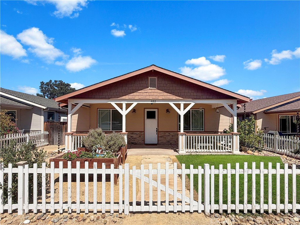 482 Cayucos Property Photo 1