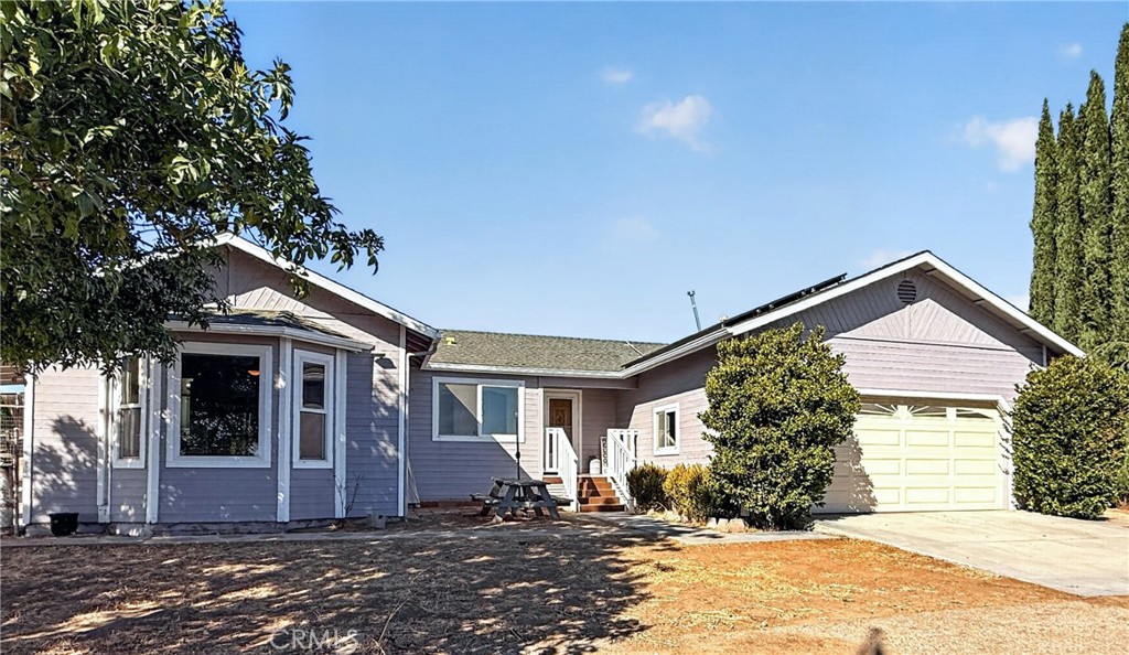 5642 Prancing Deer Property Photo 1