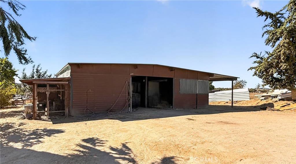 5642 Prancing Deer Property Photo 2