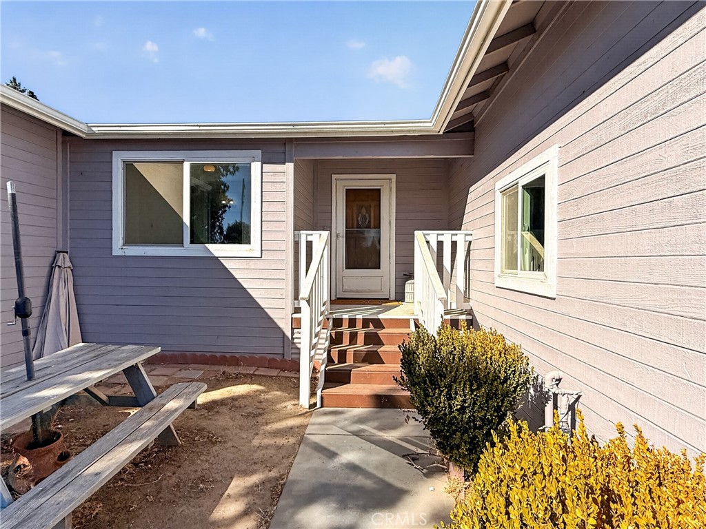 5642 Prancing Deer Property Photo 4