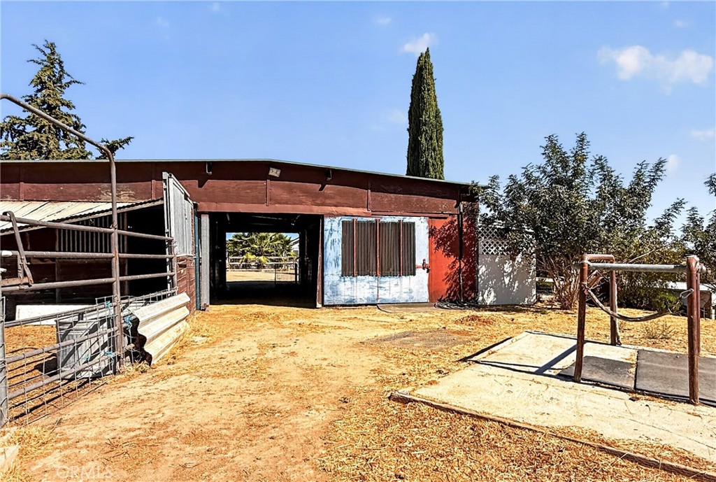 5642 Prancing Deer Property Photo 37