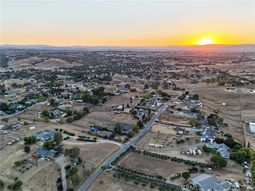 5642 Prancing Deer Property Photo 48