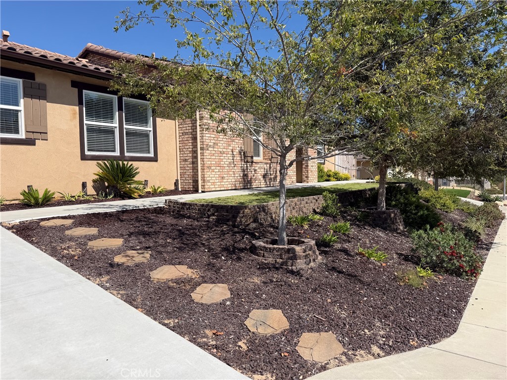 3917 Club House Court Property Photo 2