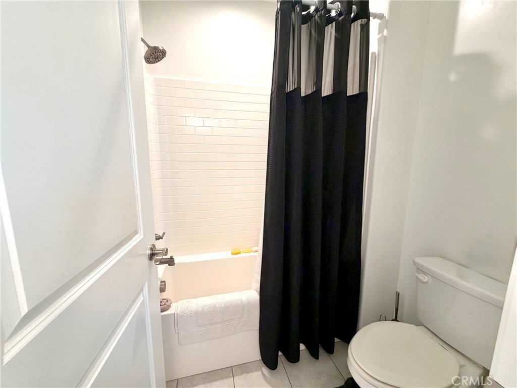 3917 Club House Court Property Photo 17