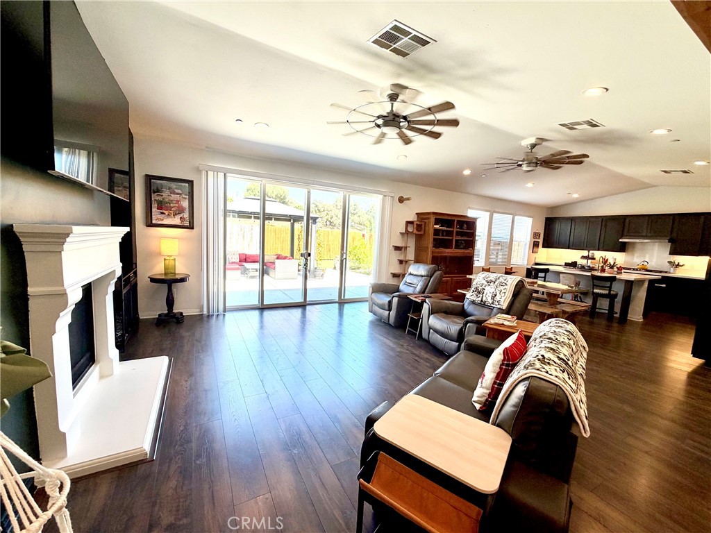 3917 Club House Court Property Photo 20