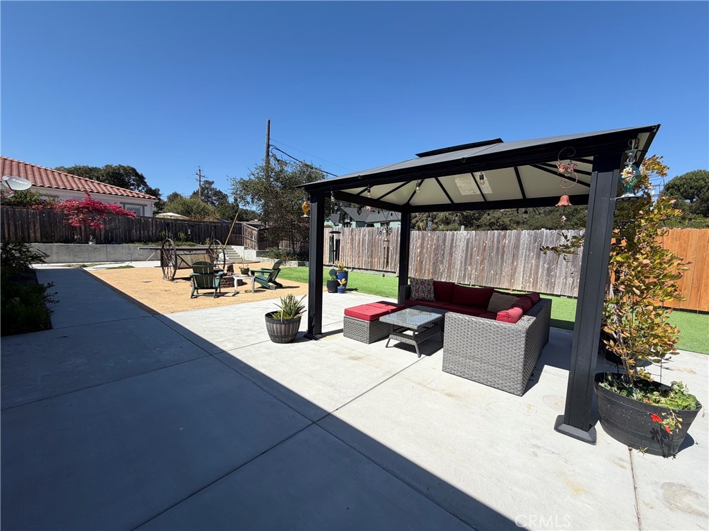 3917 Club House Court Property Photo 21