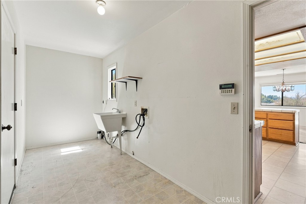 920 Walnut Property Photo 14