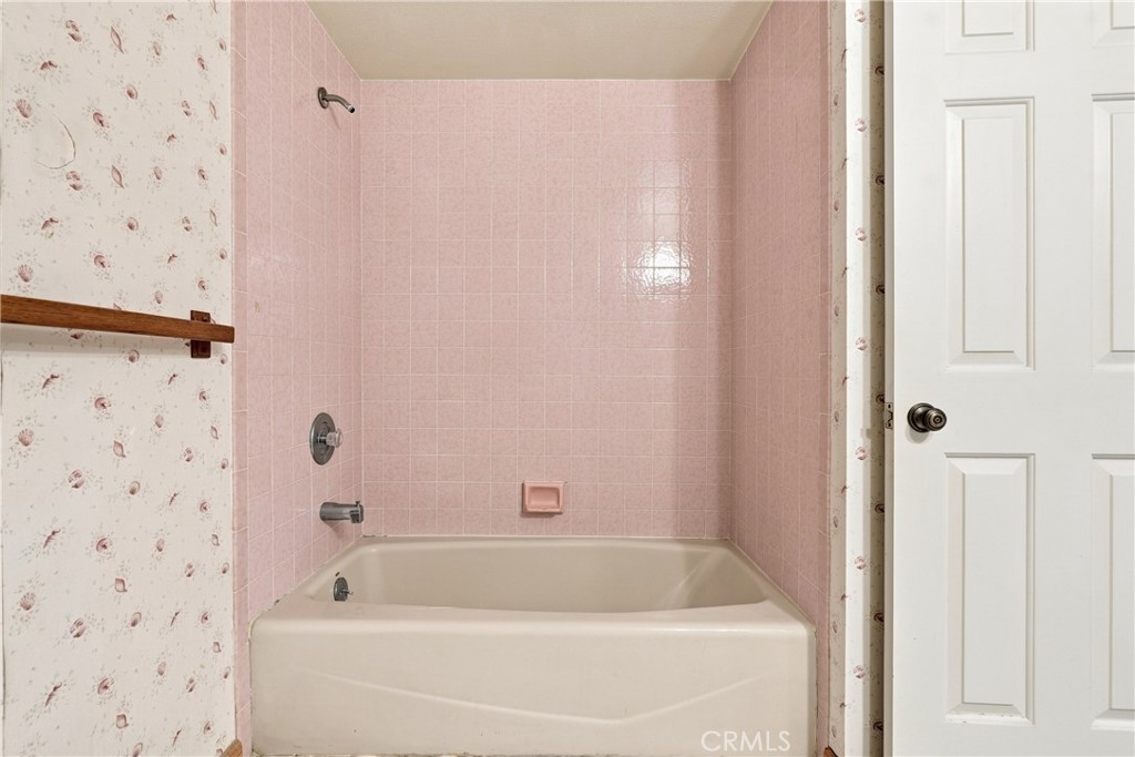 920 Walnut Property Photo 22