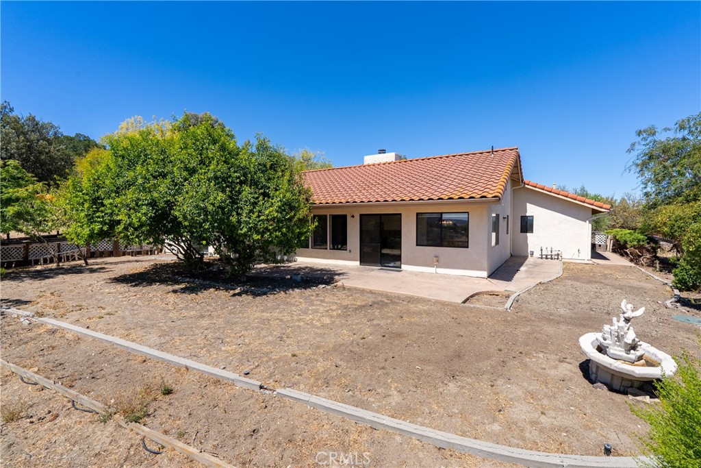 920 Walnut Property Photo 32