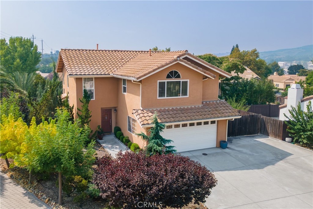 112 Encanto Property Photo 1