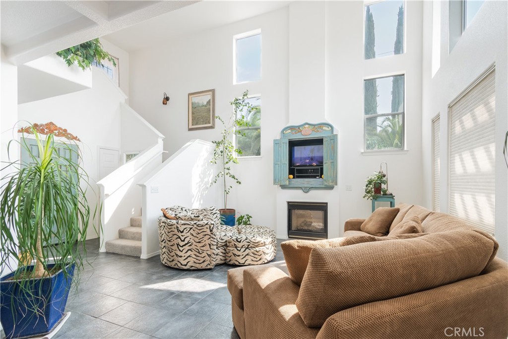 112 Encanto Property Photo 3