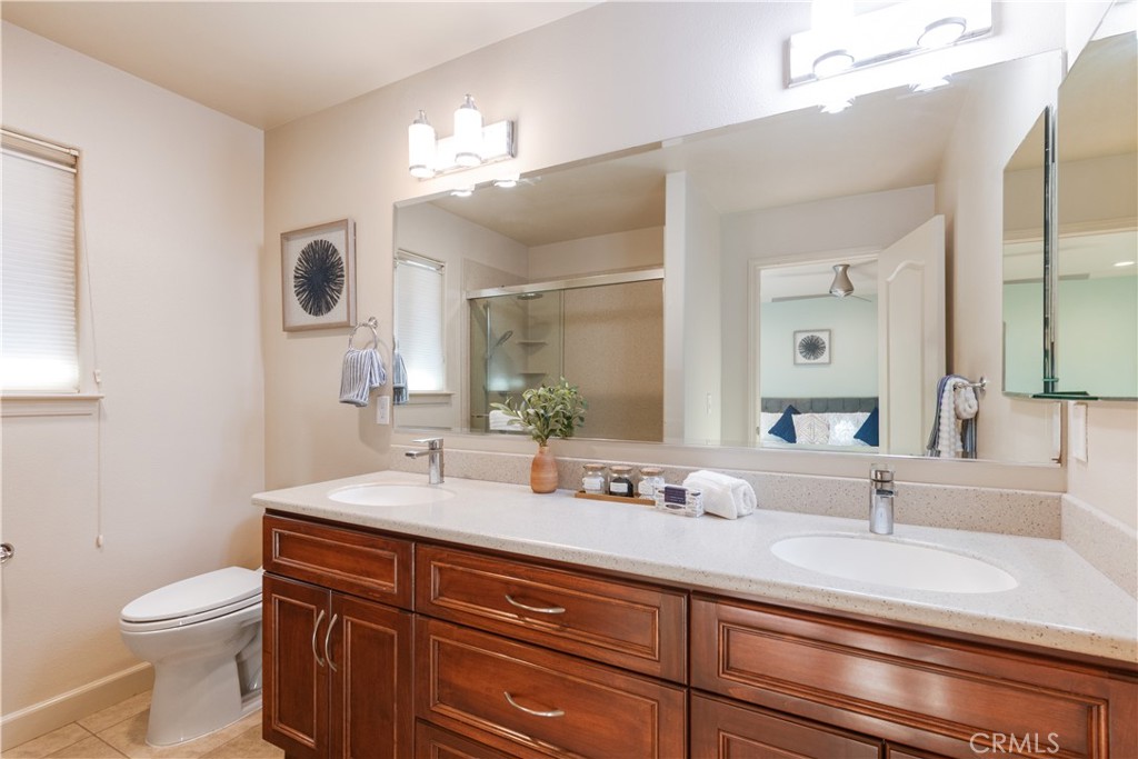 909 Saint Ann Property Photo 14