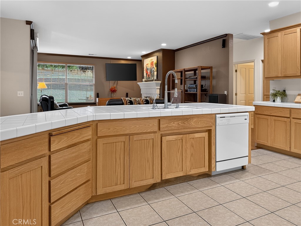 9947 Flyrod Property Photo 6