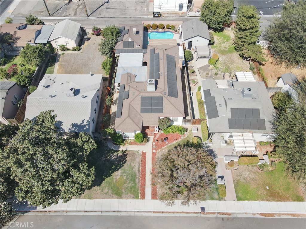 1653 Olive Street Property Photo 2