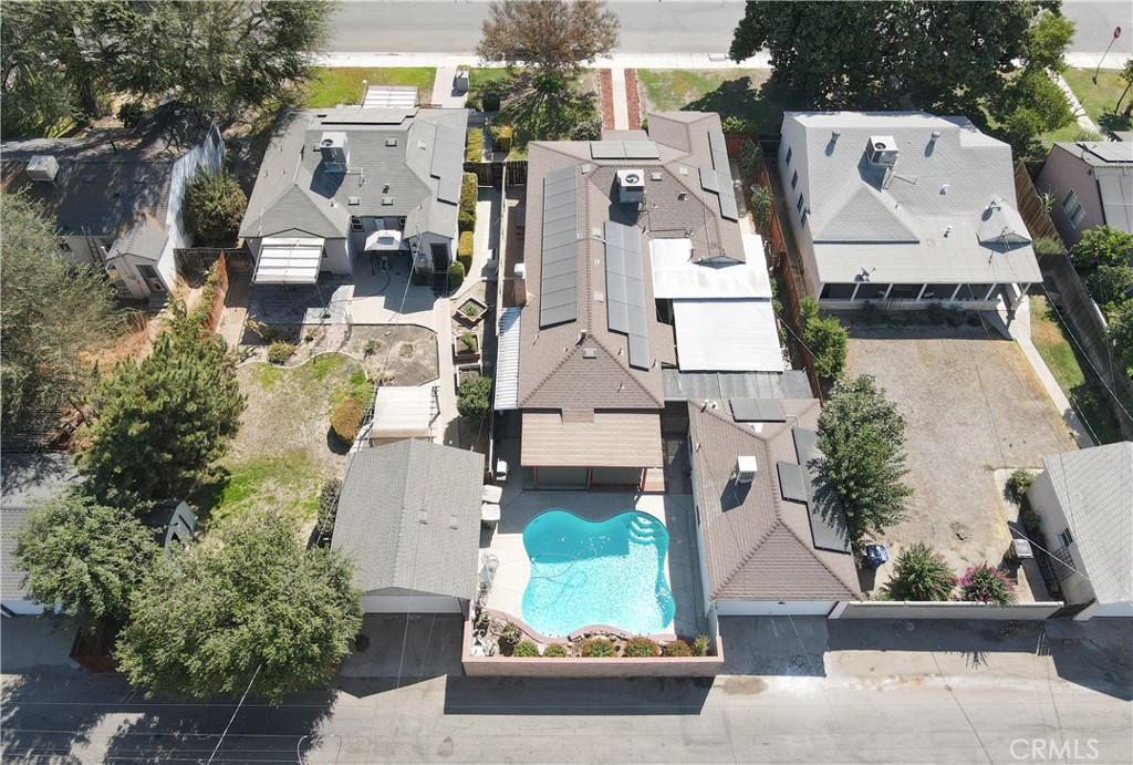 1653 Olive Street Property Photo 3