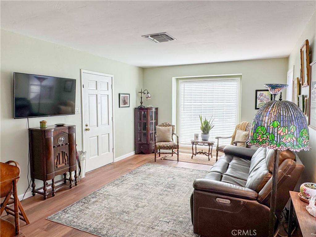 1653 Olive Street Property Photo 9