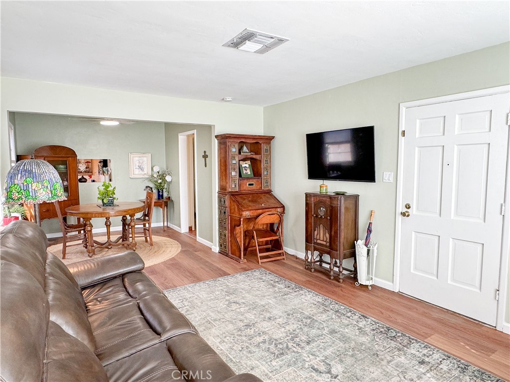 1653 Olive Street Property Photo 11