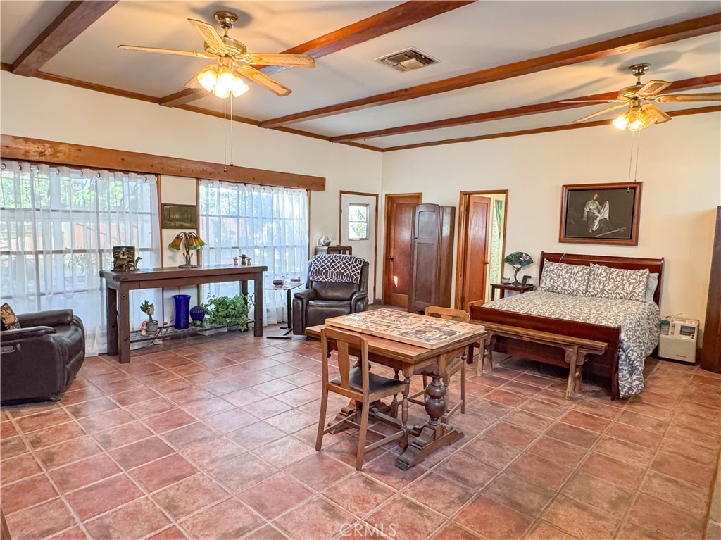 1653 Olive Street Property Photo 27
