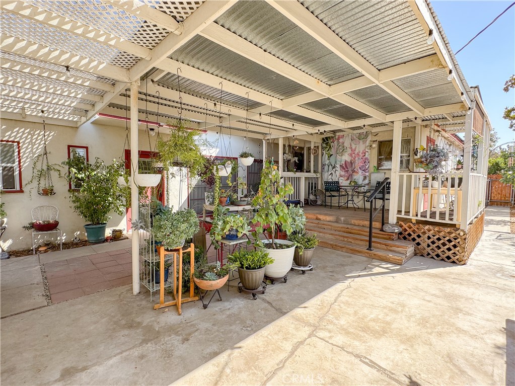 1653 Olive Street Property Photo 35