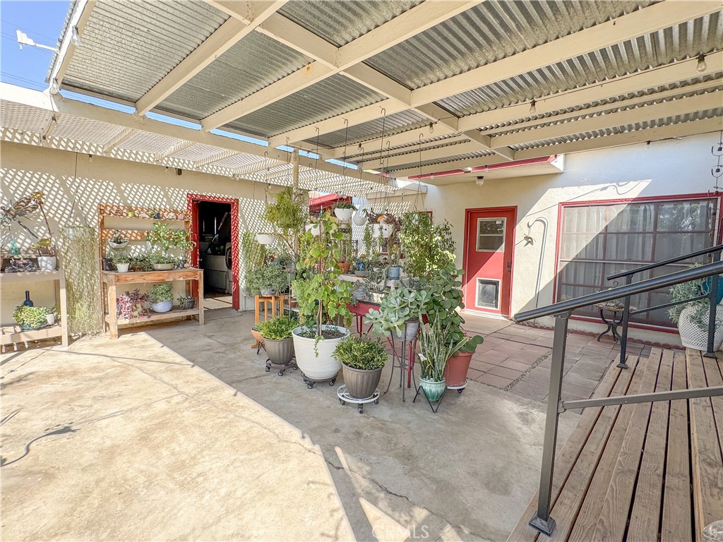 1653 Olive Street Property Photo 36