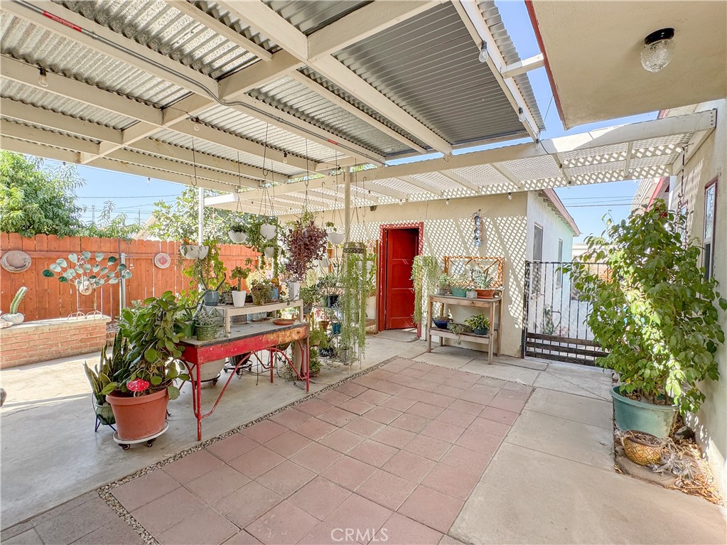 1653 Olive Street Property Photo 38