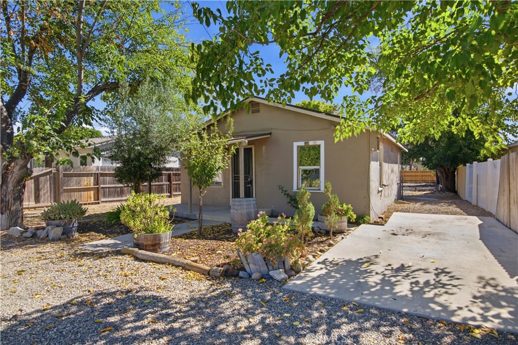 1420 K Property Photo 1