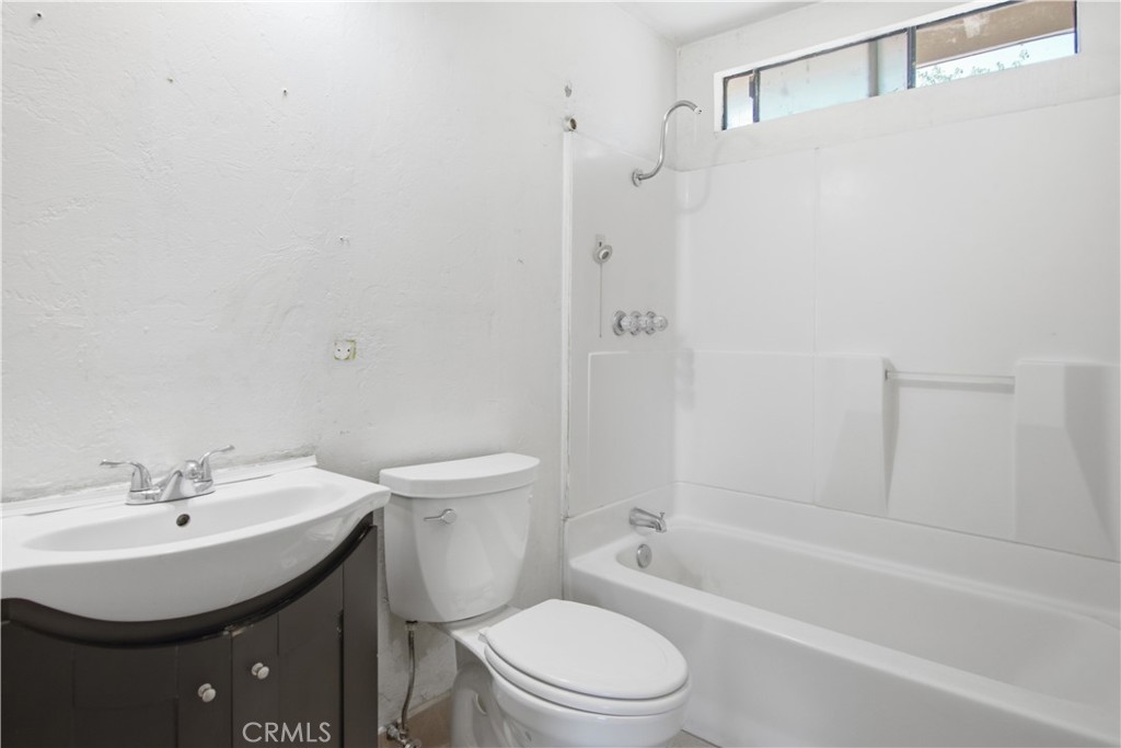 1420 K Property Photo 14