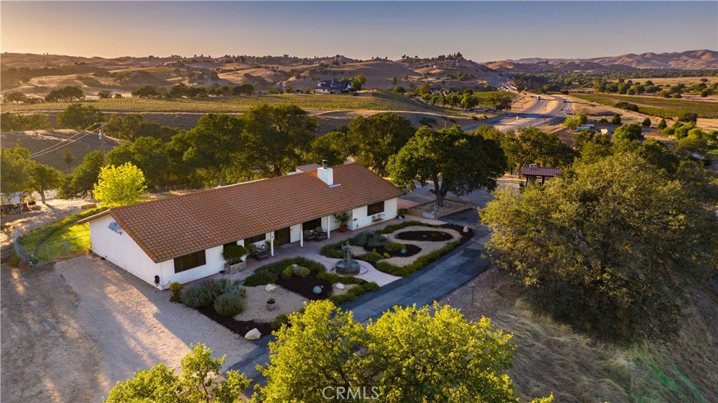 7485 Monterey Property Photo 2