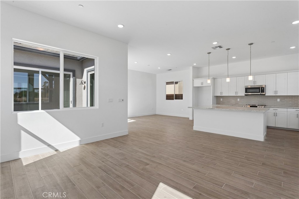 1205 Jaden Lane Property Photo 4