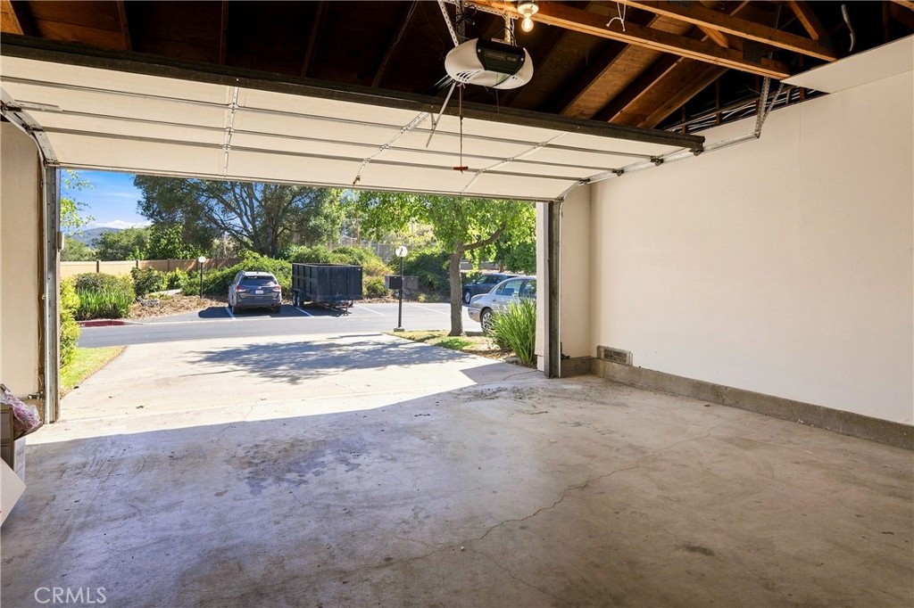 26 Los Palos Drive Property Photo 32