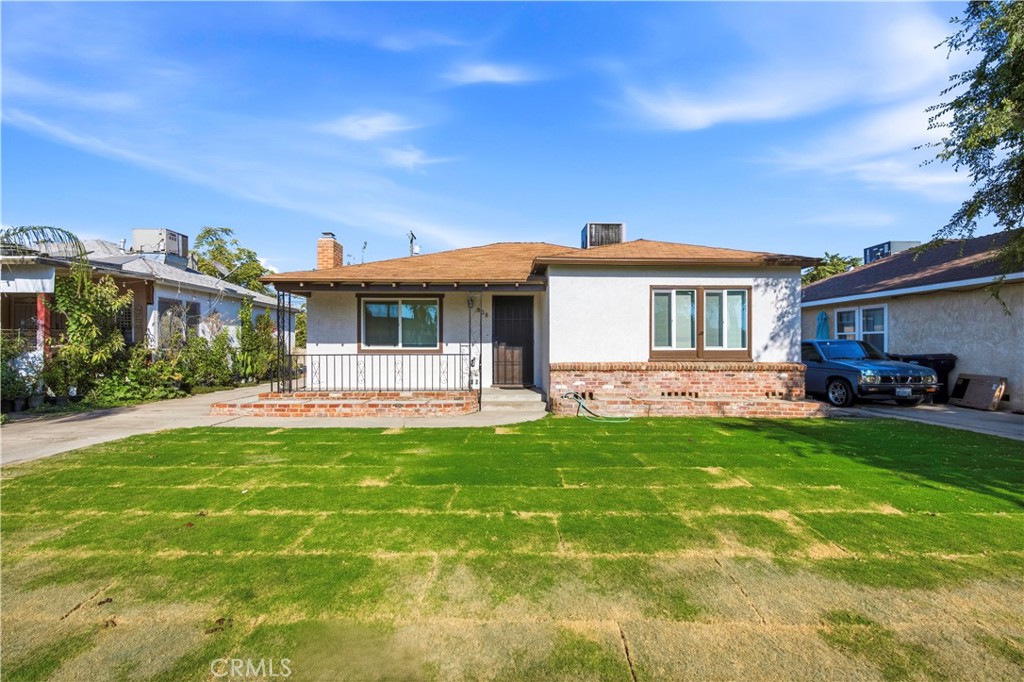 808 Caylor Property Photo 1