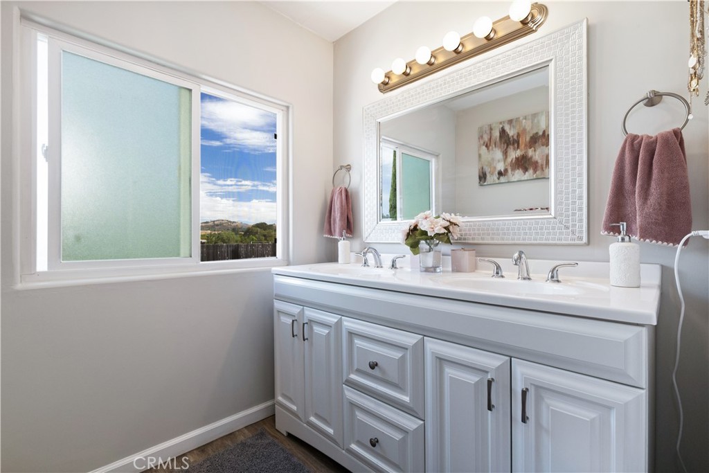 10494 Cuesta Court Property Photo 28