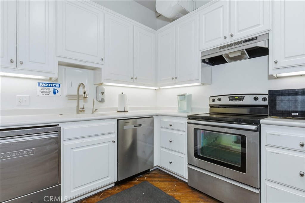 2720 Oak View Property Photo 35