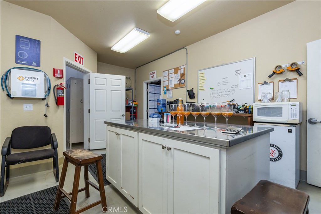 2720 Oak View Property Photo 46