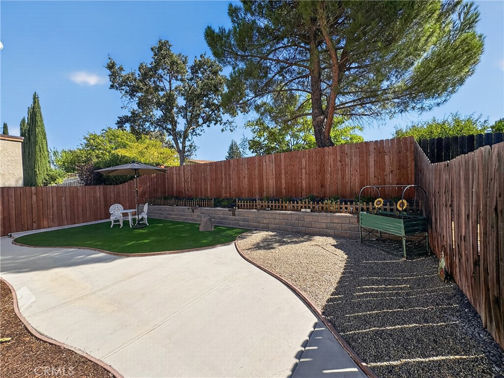 1738 Kings Property Photo 31