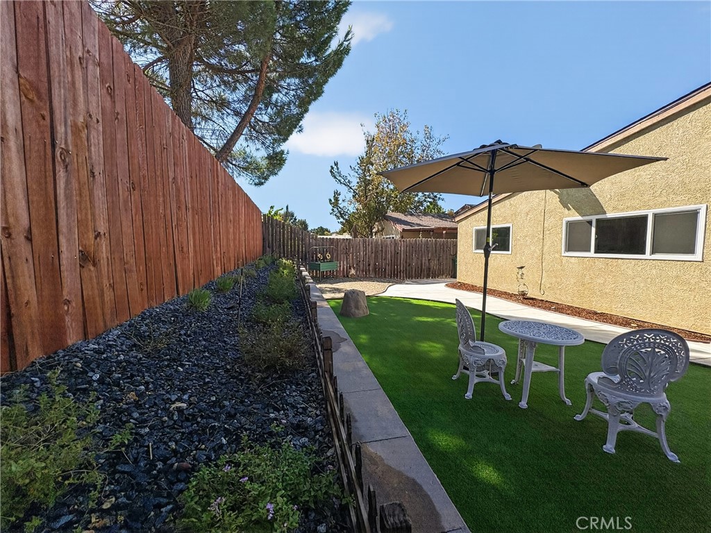 1738 Kings Property Photo 36