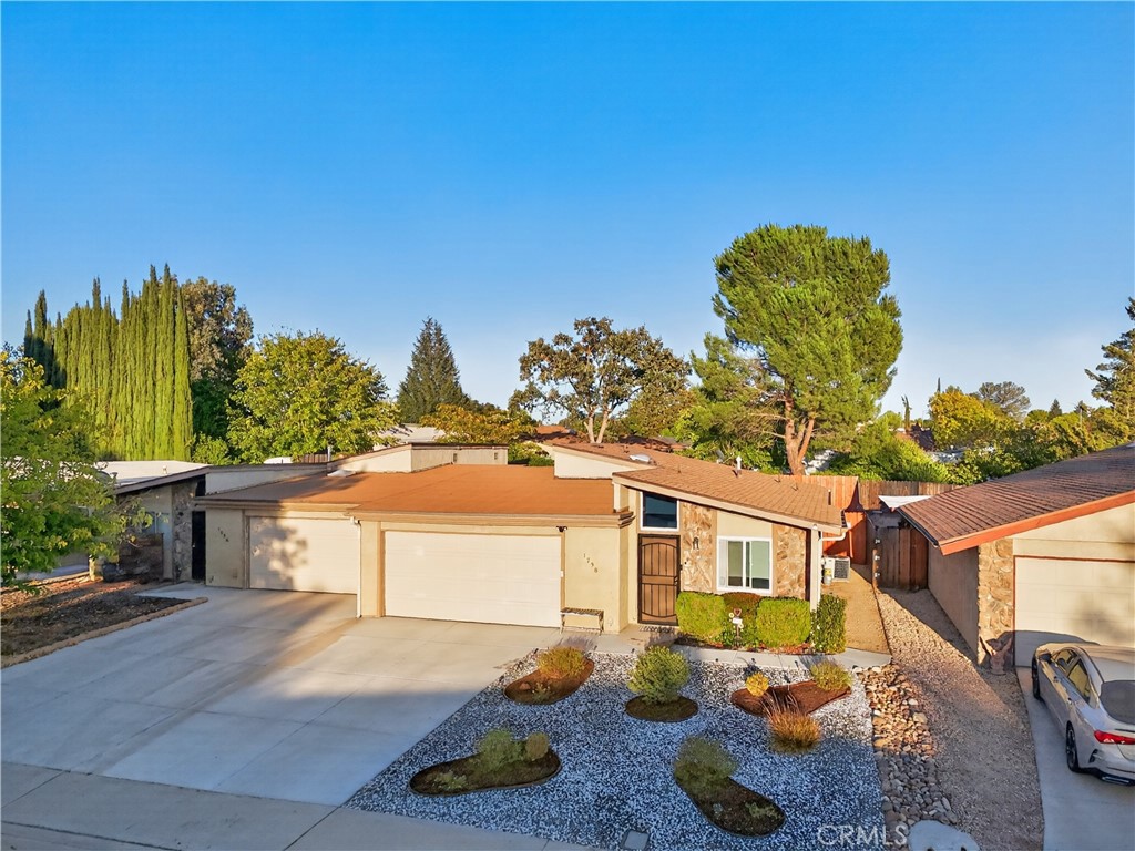 1738 Kings Property Photo 44