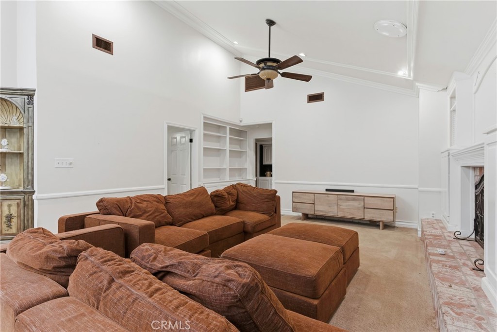 2512 Moffitt Way Property Photo 17