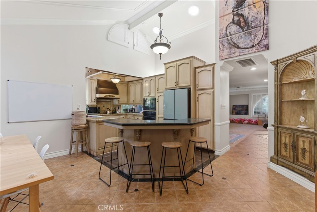 2512 Moffitt Way Property Photo 22